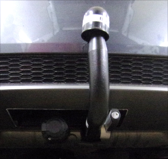 Anhängerkupplung für Audi-TT FV/8J/8S, spez. S-Line Competition, nur für Heckträgerbetrieb, Montage nur bei uns im Haus, Baureihe 2014-2023 V-abnehmbar